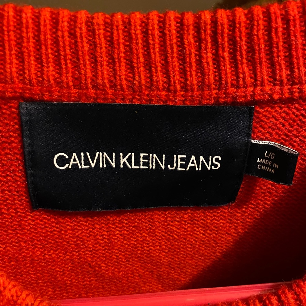 Calvin Klein Women’s Logo Sweater - Picture 4 of 4